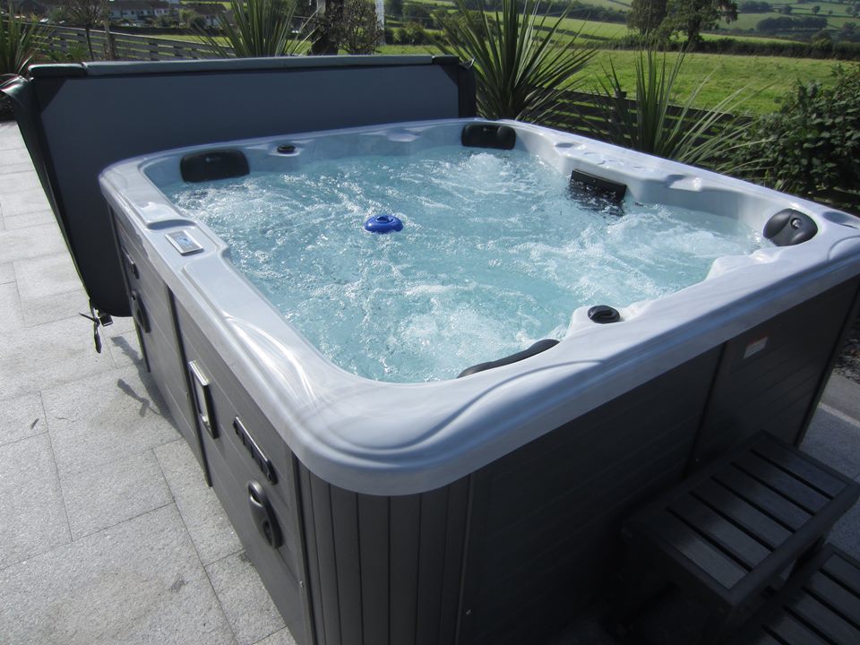 按摩浴缸有些什么功能？